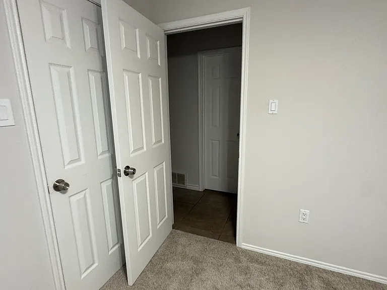Rye Glen Dr — Photo 11