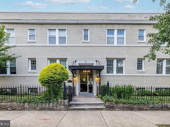 2nd image of 2824 12th St NE Unit 102