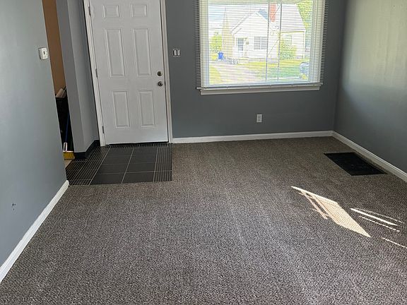 2nd image of 723 S Napoleon Ave