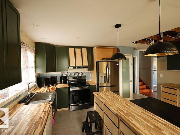 3rd image of 13836 26th St NW