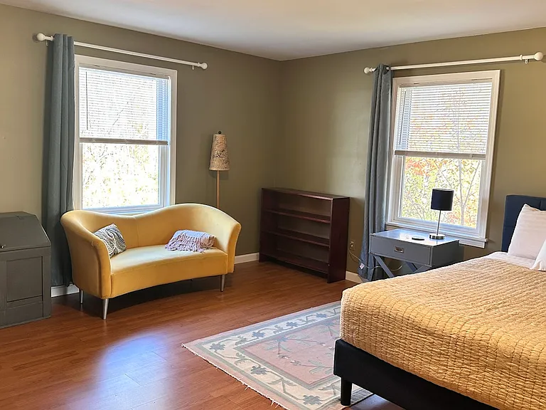 24 Maple St — Photo 25