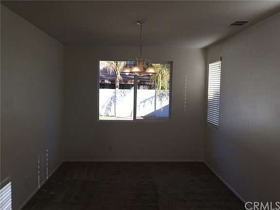 5th image of 846 Roswell Cir