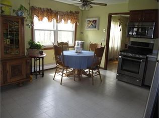 8 Claremont Rd, Hackettstown, NJ 07840