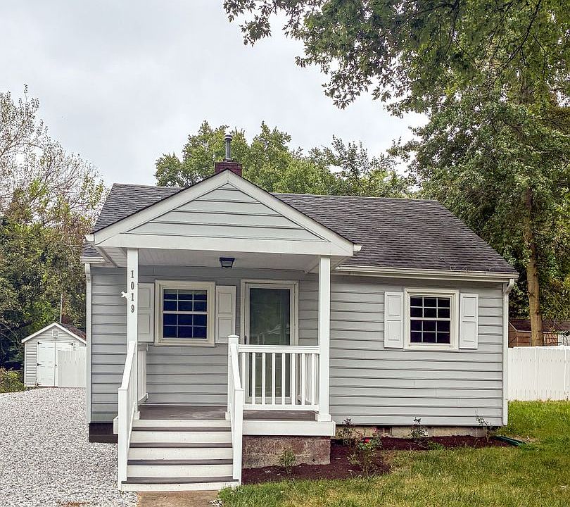 1st image of 1019 Halsey Ln