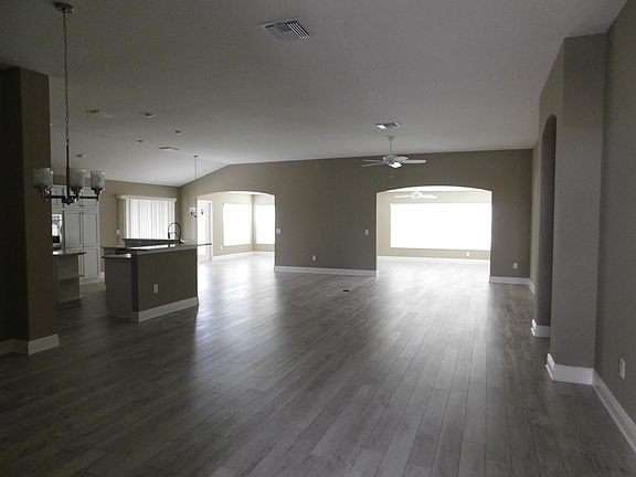 4th image of 5874 Penney Ln