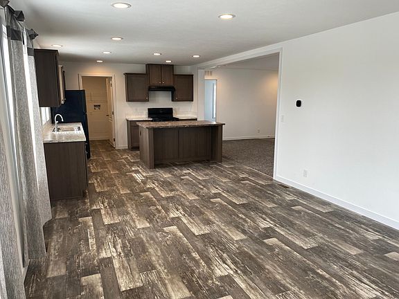 5th image of 59246 Laine Ln