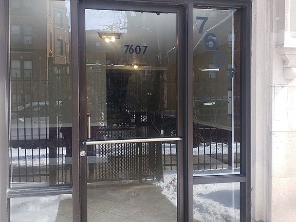 3rd image of 7601 S Essex Ave APT 2N