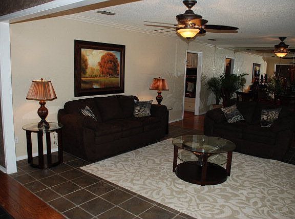 4th image of 8407 Vicksburg Ave