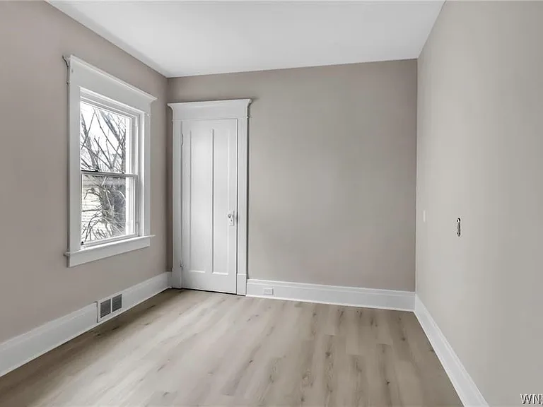 2514 Delaware Ave #1 — Photo 27
