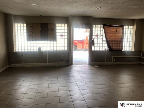 3rd image of 4928 S 26th St