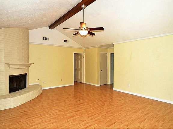 4th image of 5303 Cunningham Dr