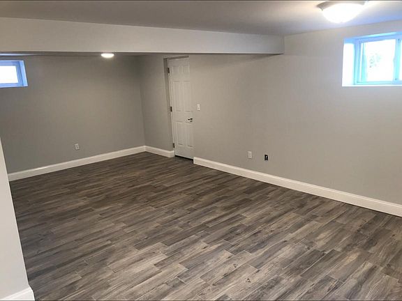 5th image of 137 Stroud Ave