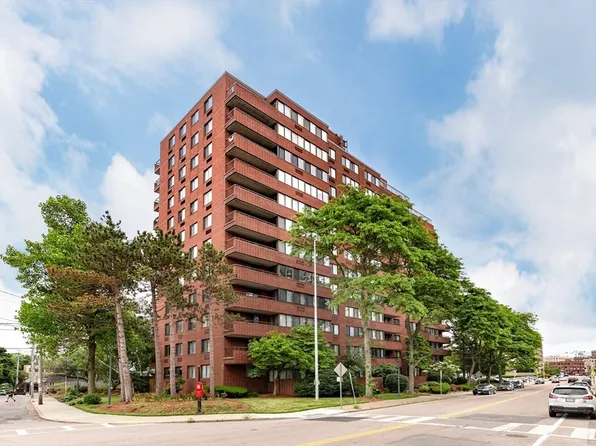 77 Adams St Unit 402, Quincy, MA 02169