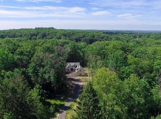 7805 Kinsman Rd, Novelty, OH 44072