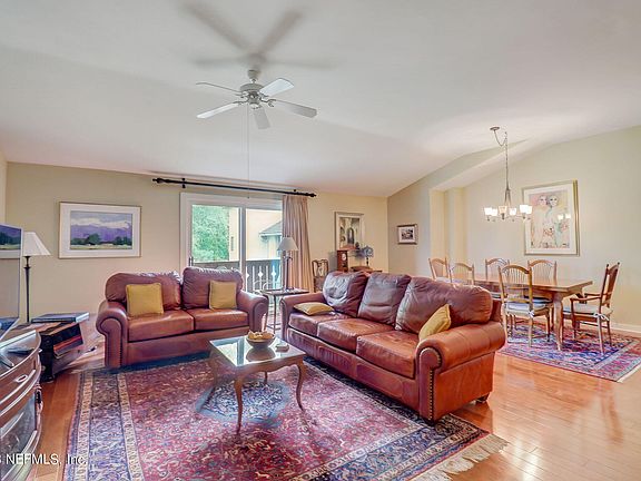 3rd image of 965 REGISTRY Boulevard #307