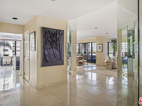 3rd image of 10724 Wilshire Blvd APT 505