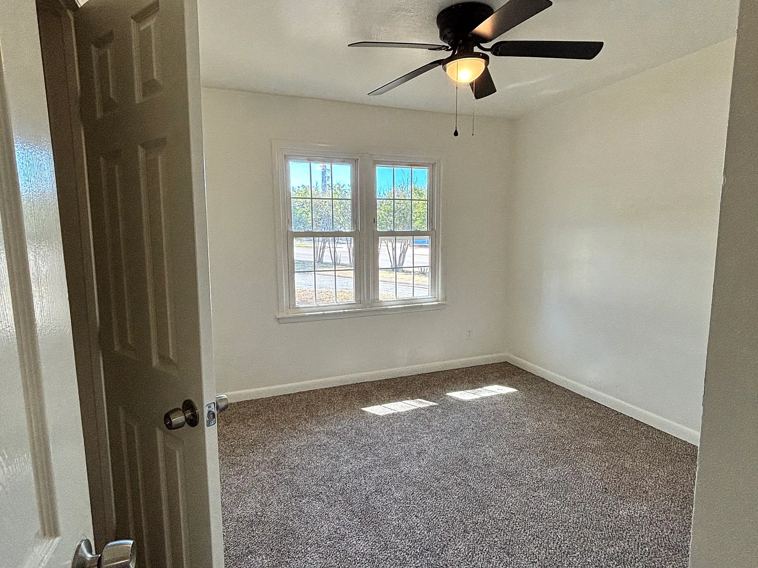 4 bed, 1502 sqft, $1,750 — Photo 3