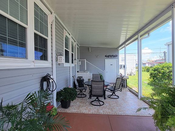 4th image of 10745 1st Ln N