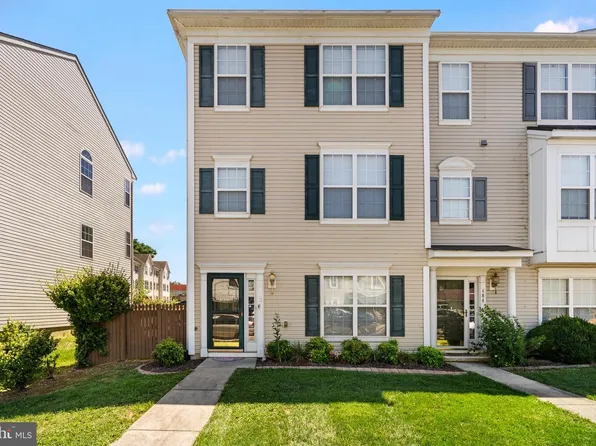 482 S Carlisle St, Greencastle, PA 17225