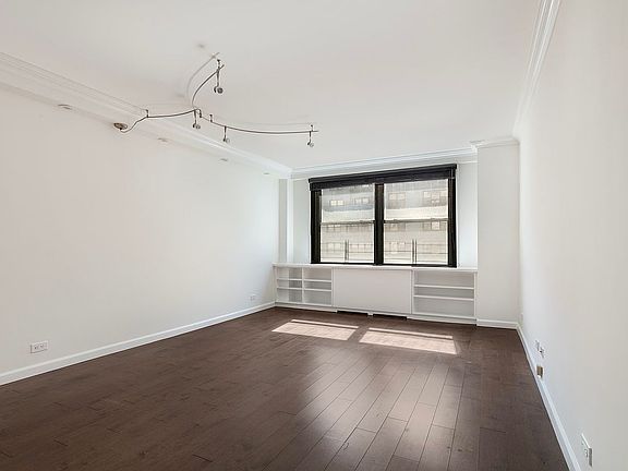 5th image of 225 E 57th St APT 14F