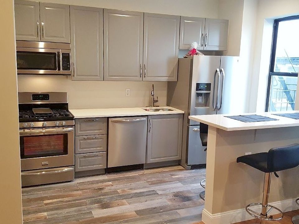 1st image of 940 St Nicholas Ave APT 6J