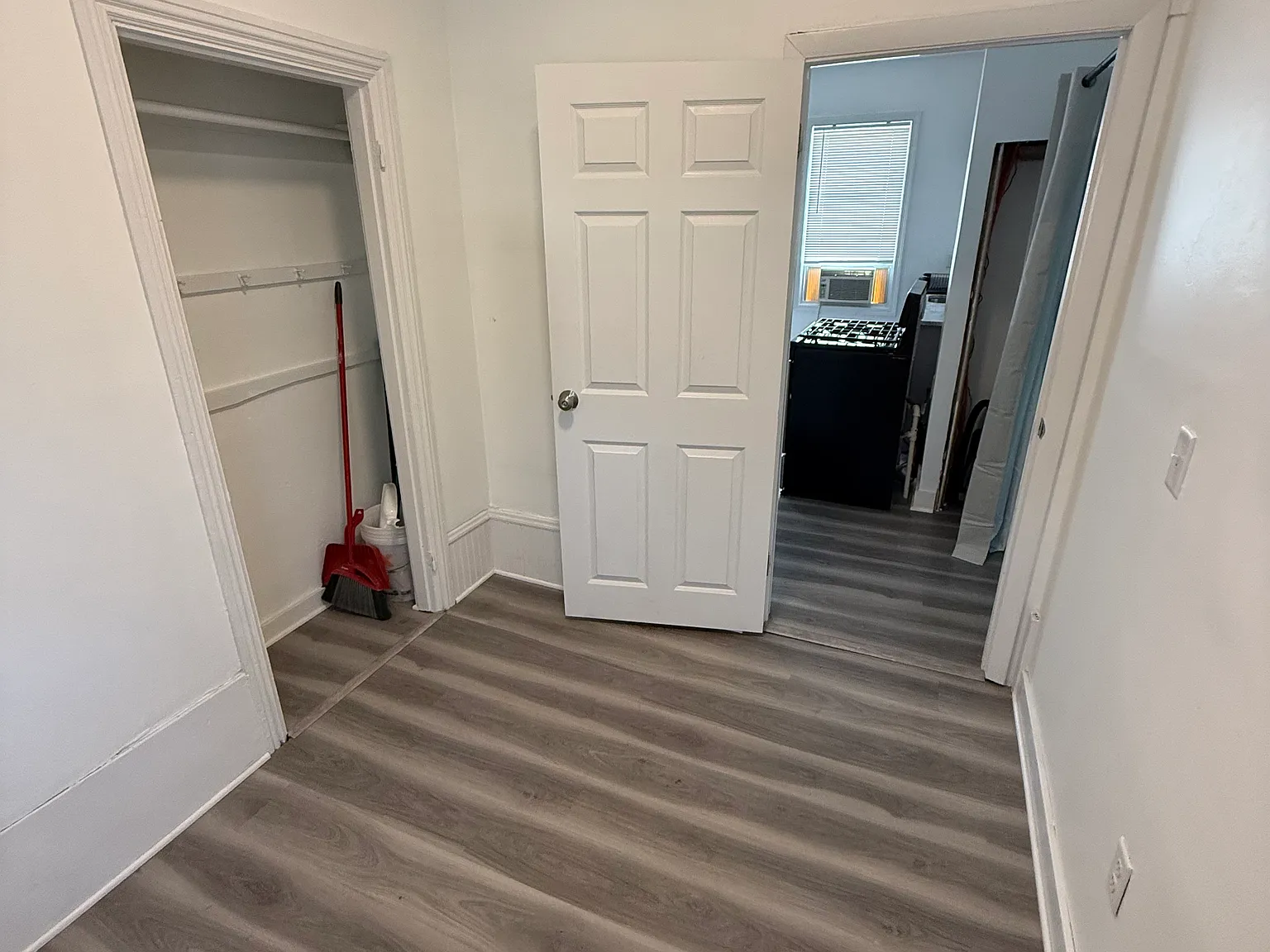 3 bed, 900 sqft, $1,250 — Photo 4