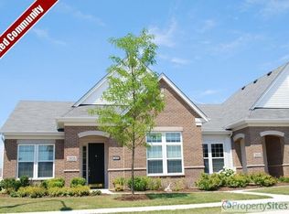 2935 Portage St, Naperville, IL 60564