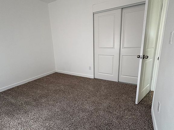 3rd image of 2109-2209 W Myrtle St #2209-05