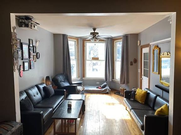 2nd image of 3112 W Lyndale St #1