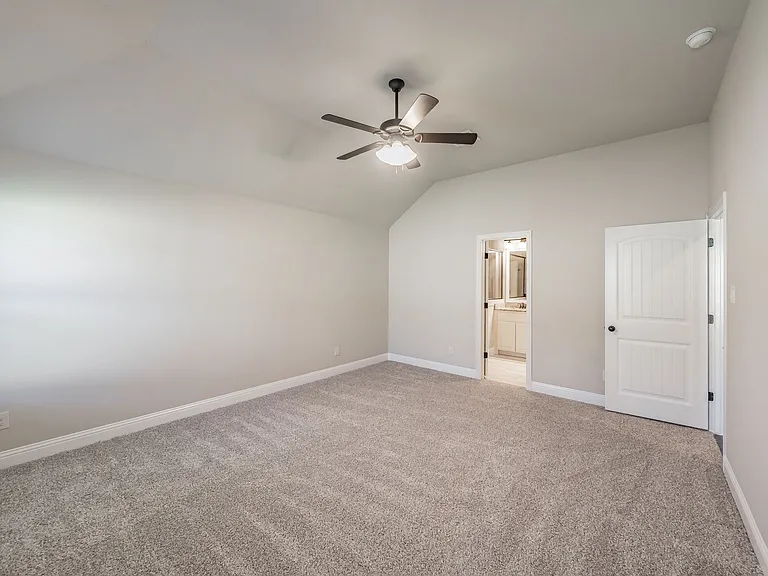 1625 Town Creek Cir — Photo 35