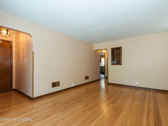 4th image of 6751 N Ozanam Ave