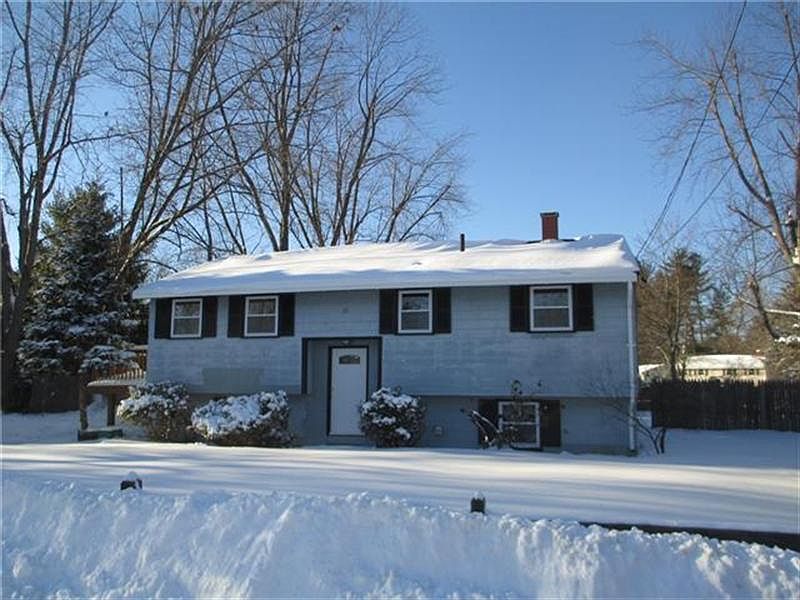 1st image of 16 Millbrook Dr