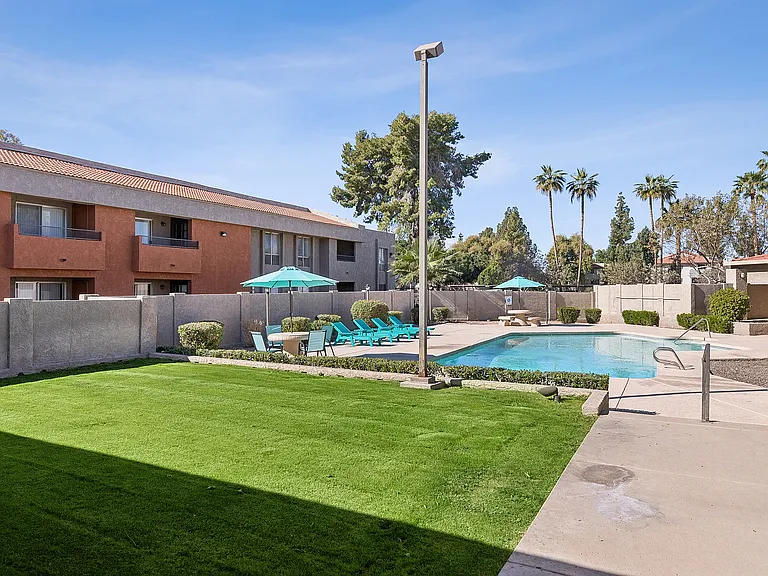 Bridge Lane Apartment Homes — Photo 41