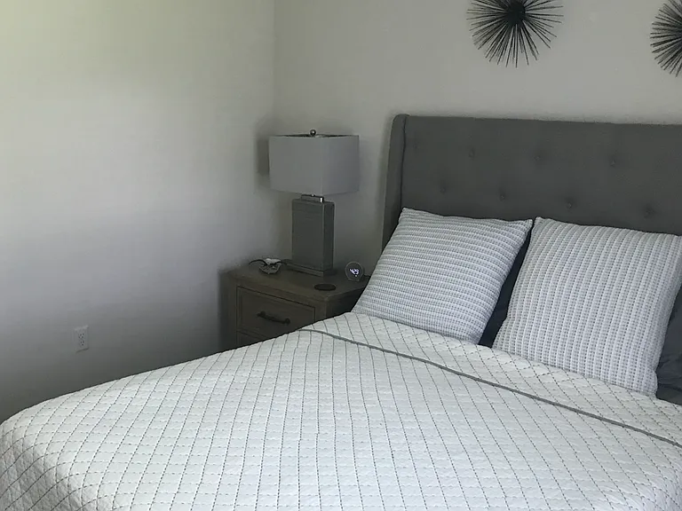 Avocado Ave — Photo 3