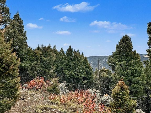 Looking Toward Wig Wam Creek