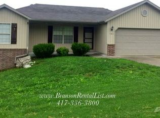 1211 S Solaira St, Ozark, MO 65721