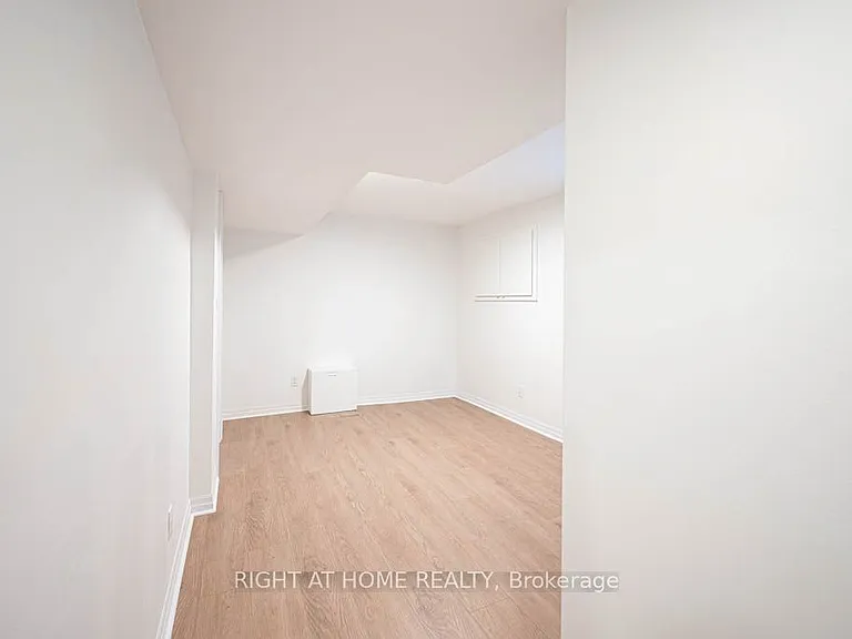 35 Echoridge Dr #BASEMENT — Photo 22