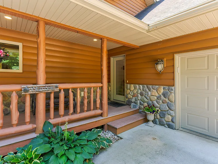 9630 Marcella Dr NE — Photo 84