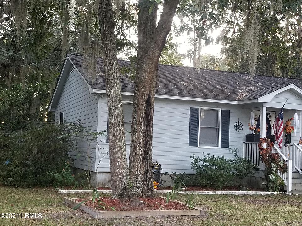 2nd image of 1 Juniper Lane