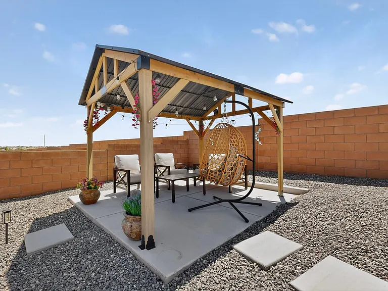 4139 Silver Springs Rd NE — Photo 31