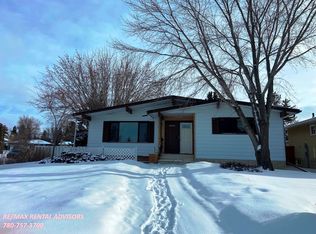 10503 35a Ave NW #BASEMENT, Edmonton, AB T6J2M5