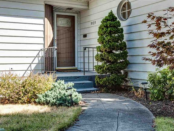 4th image of 3103 E 17th Ave