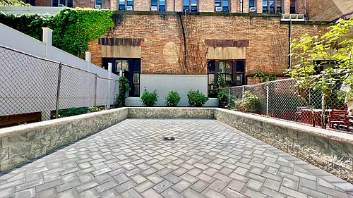 138 W 92nd St #1R Photo 1 138 W 92nd St #1R Photo 1