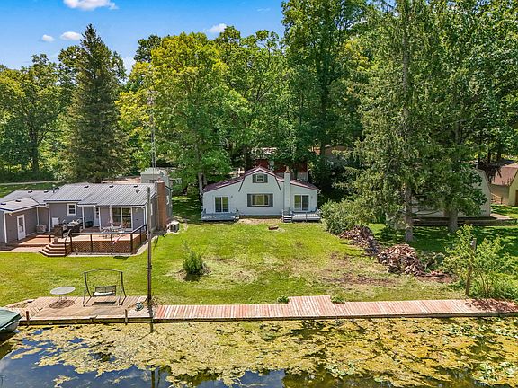 2nd image of 5428 Ridge Dr