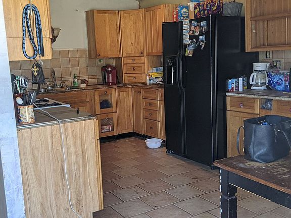 5th image of 1236 N 78th Ave E