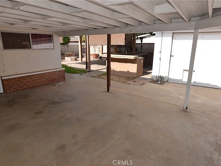 2509 E Santa Fe Ave — Photo 10