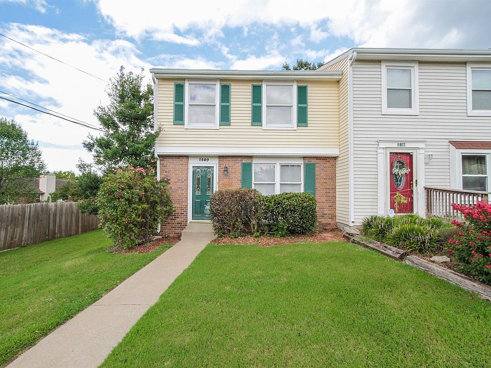 1st image of 2809 Lake Forest Dr
