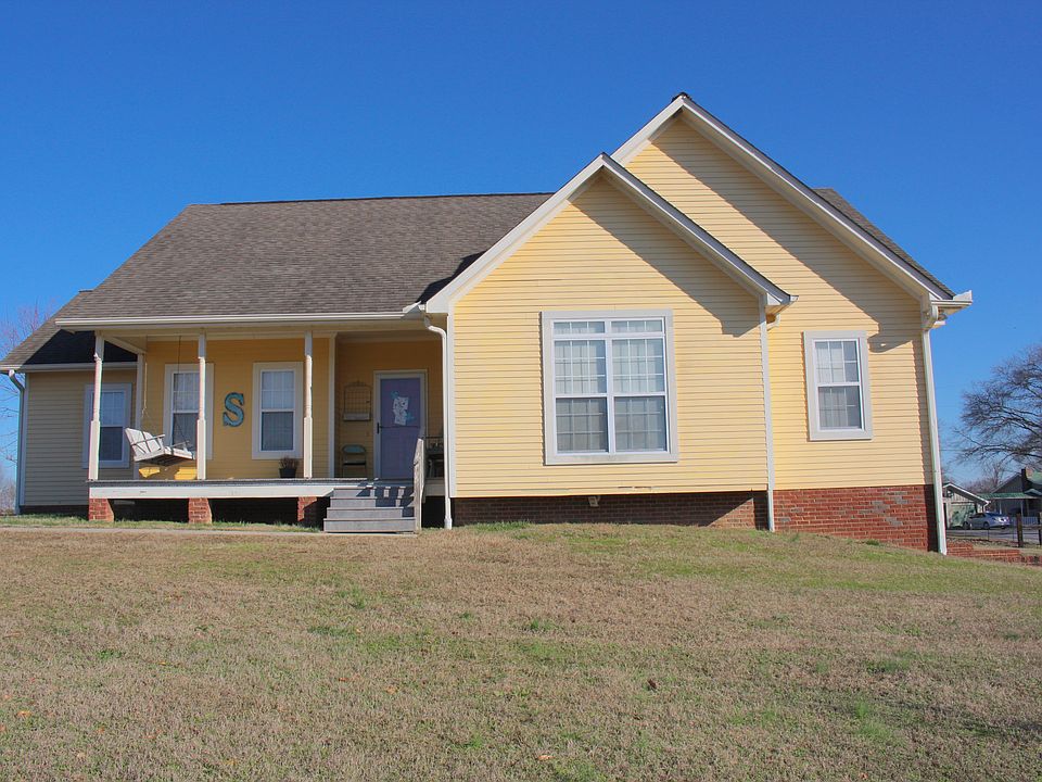 Custom Blt-expansive yard