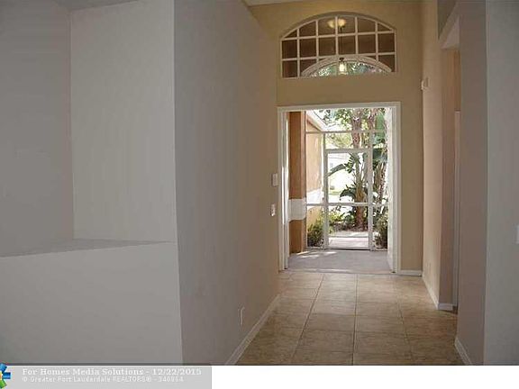 4th image of 6793 NW 81st Ct