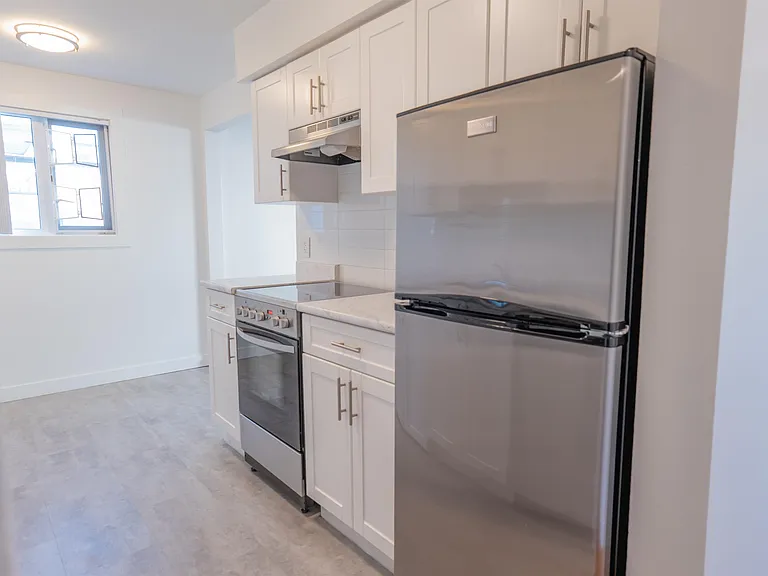 2185 Oxford St #103 — Photo 5